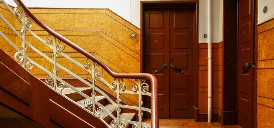 T3+1 para remodelar em Alameda (Lisboa)